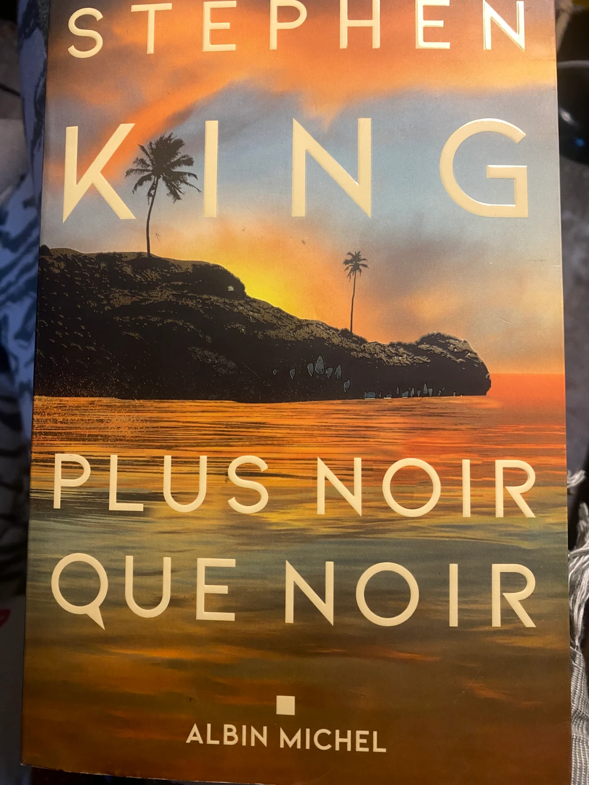 Plus noir que noir : nouvelles